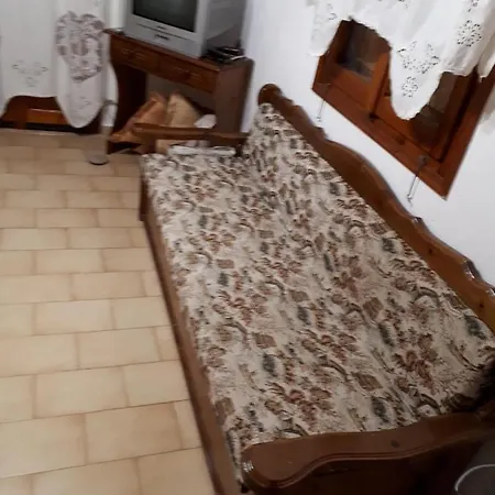 House With Amazing View At The Center Of Skala *