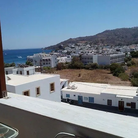 House With Amazing View At The Center Of Skala *